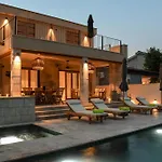 Villa Teja